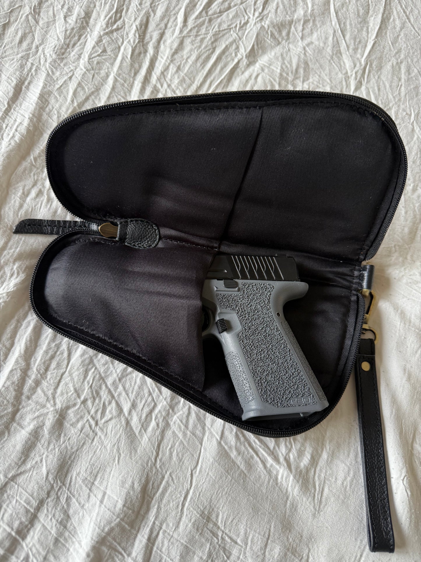 Small Cowhide Pistol Case