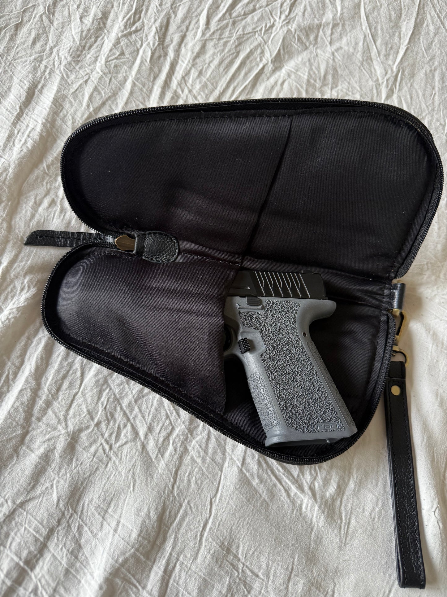 Small Cowhide Pistol Case