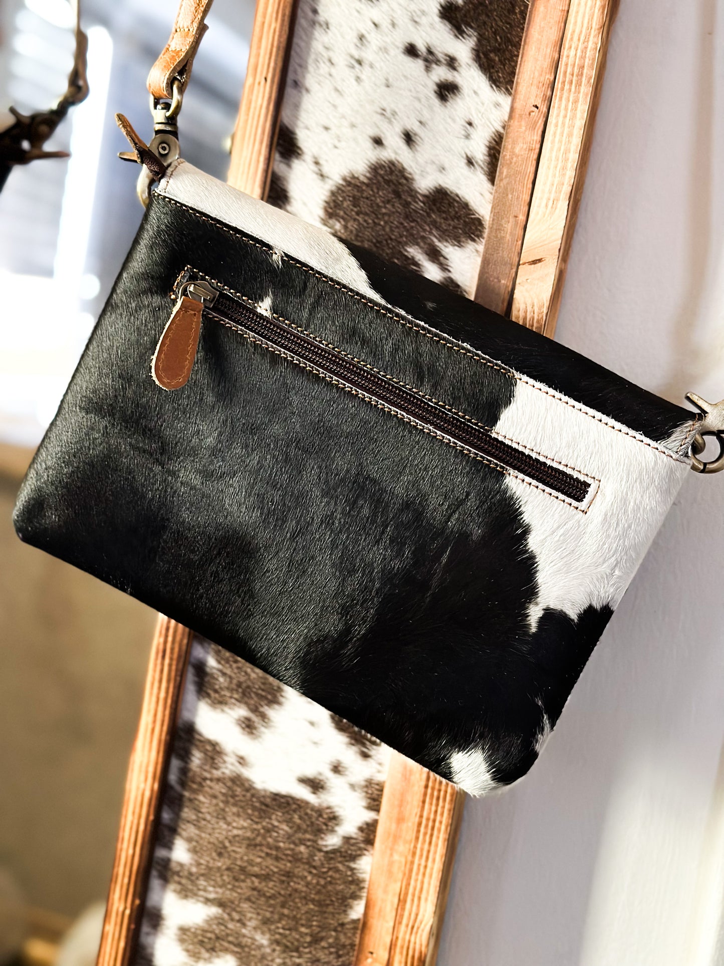 Riverton Crossbody