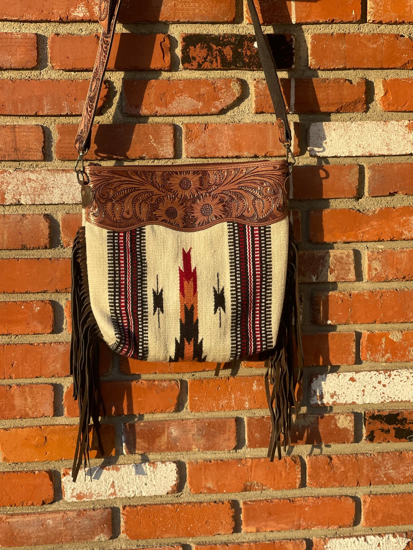 Ole Miss Saddle Blanket Bag